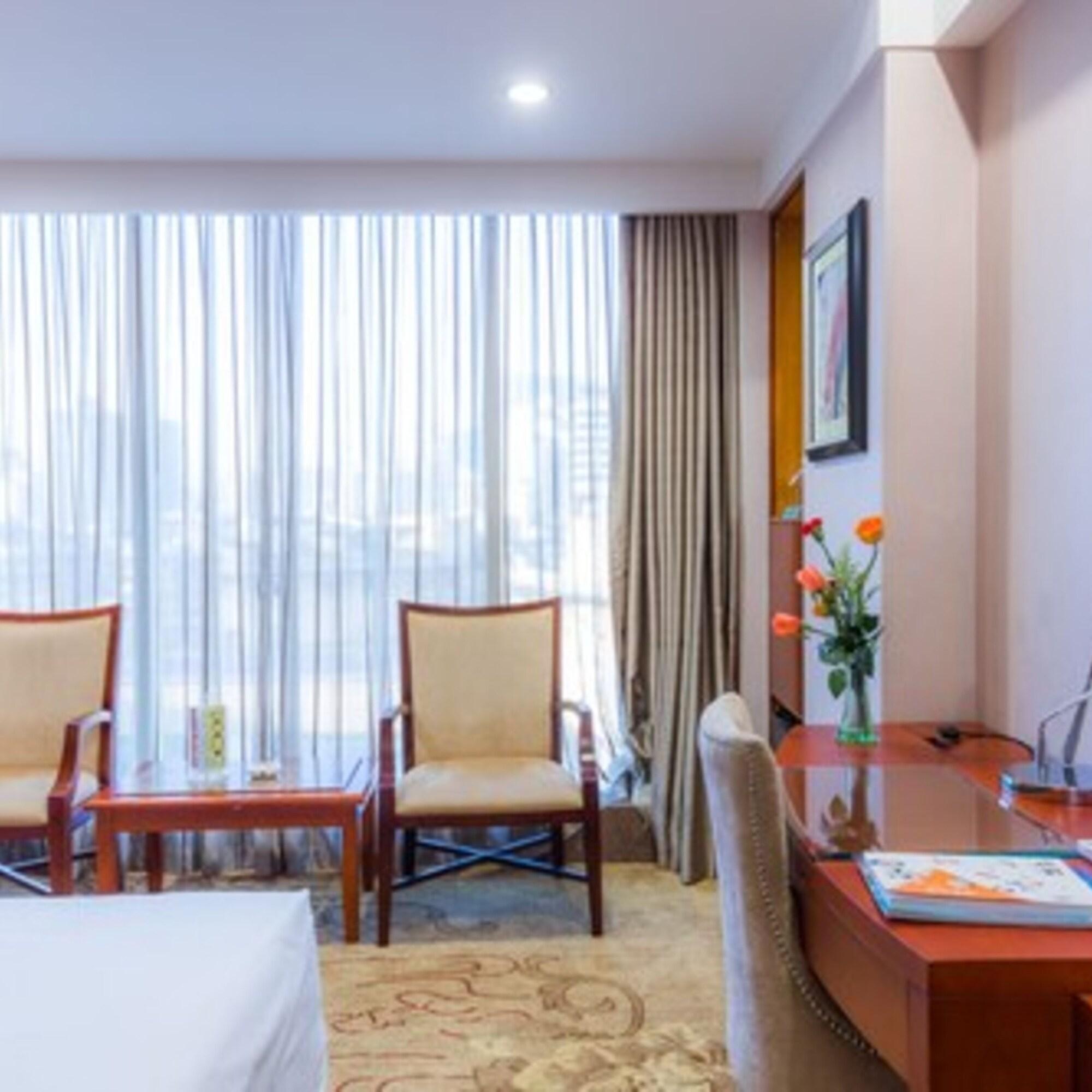 Zhuhai Guotai Hotel Exterior photo